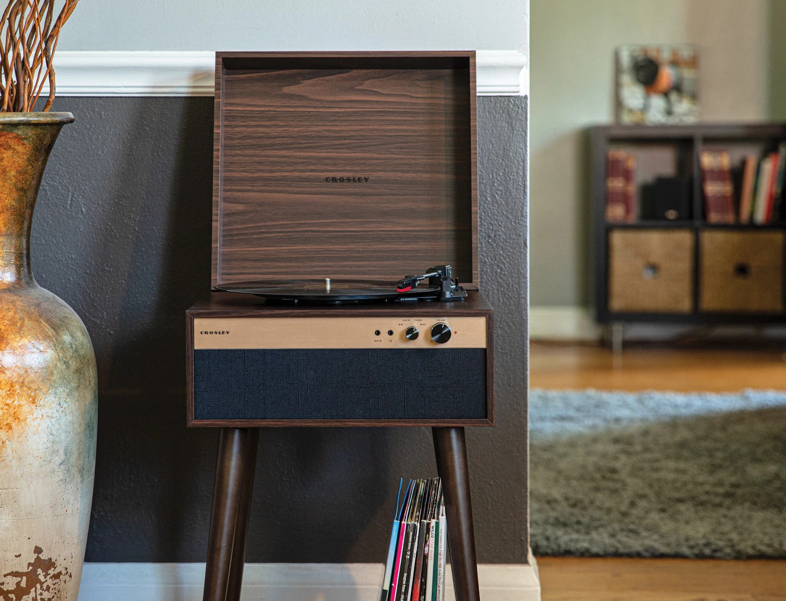 Crosley Jasper Turntable - Walnut [Tech & Turntables]